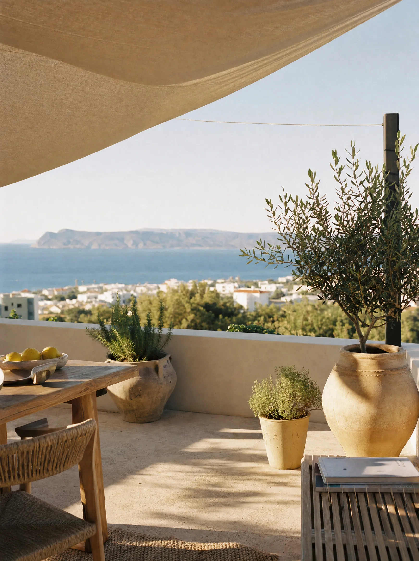 Moderne Wohnung mit großzügiger Terrasse und Meerblick